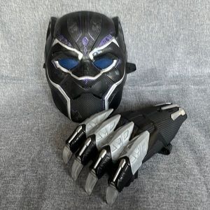 Marvel Black Panther Mask and Vibranium Power FX Claw